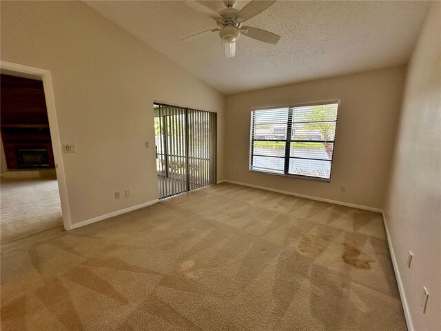 907 San Carlos Ave NE, Saint Petersburg, FL 33702 - photo 16