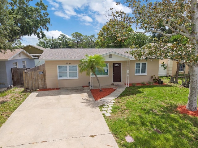 6941 58th Way N, Pinellas Park, FL 33781 - view of front facade with driveway