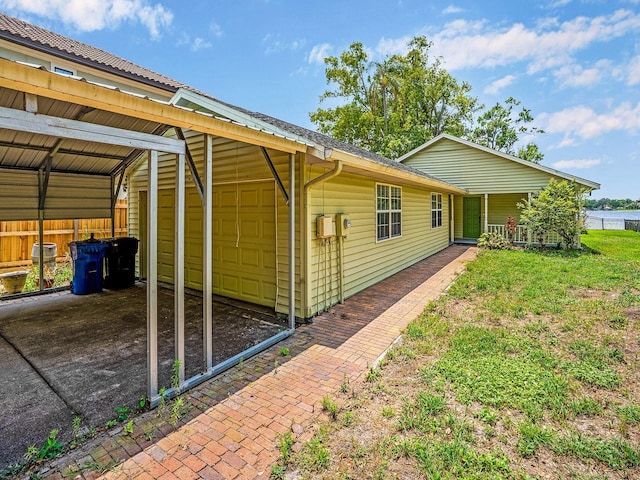 14808 Lake Magdalene Cir, Tampa, FL 33613 - view of front of home