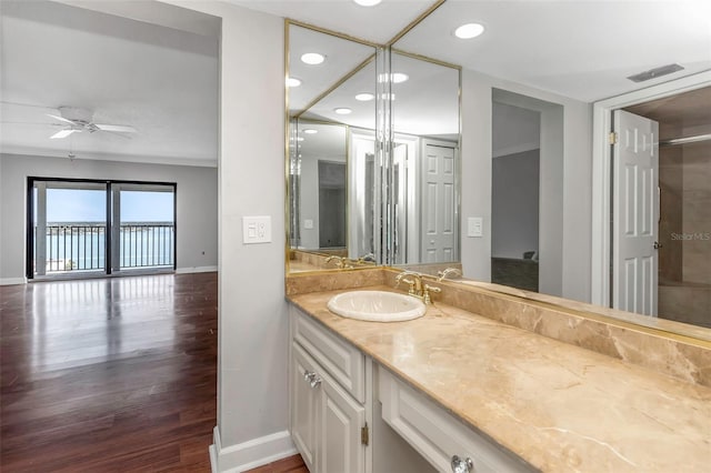 7300 Sun Island Dr S Unit 1505, South Pasadena, FL 33707 - full bath with vanity, wood finished floors, recessed lighting, and ceiling fan