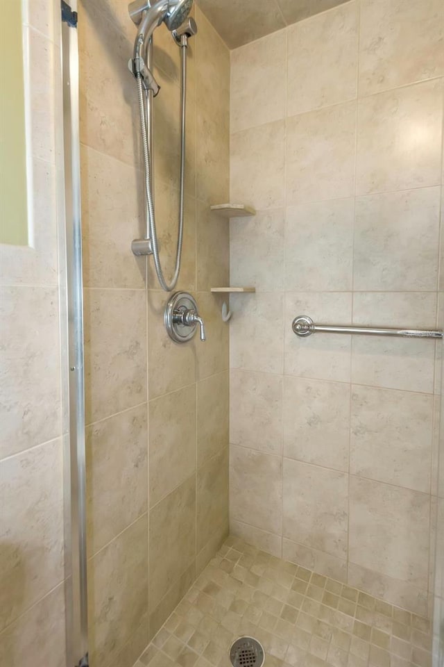 7300 Sun Island Dr S Unit 1505, South Pasadena, FL 33707 - full bath with a stall shower
