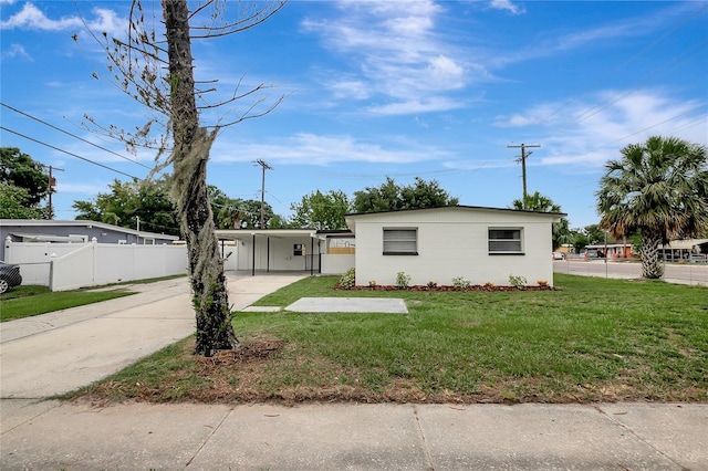7524 Tidewater Trl, Tampa, FL 33619 - view of front of property with concrete driveway