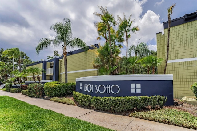 1301 S Howard Ave Unit A22, Tampa, FL 33606 - view of community sign