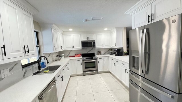 5614 Kenny Dr, Tampa, FL 33617 - photo 19