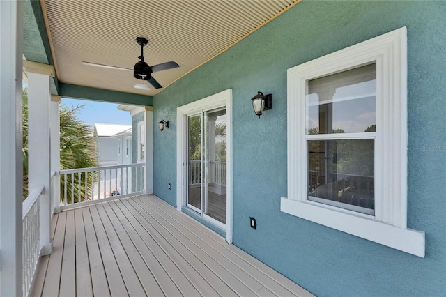 6512 Simone Shores Cir, Apollo Beach, FL 33572 - deck with ceiling fan