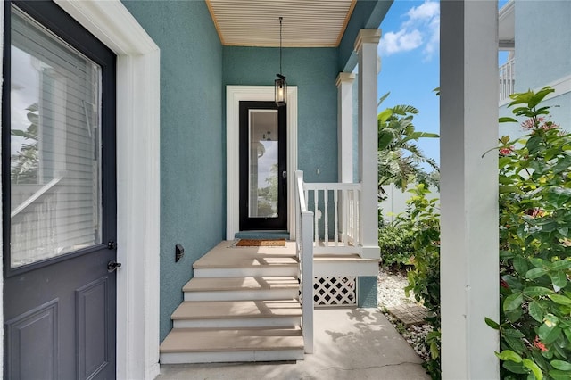 6512 Simone Shores Cir, Apollo Beach, FL 33572 - entrance to property featuring stucco siding