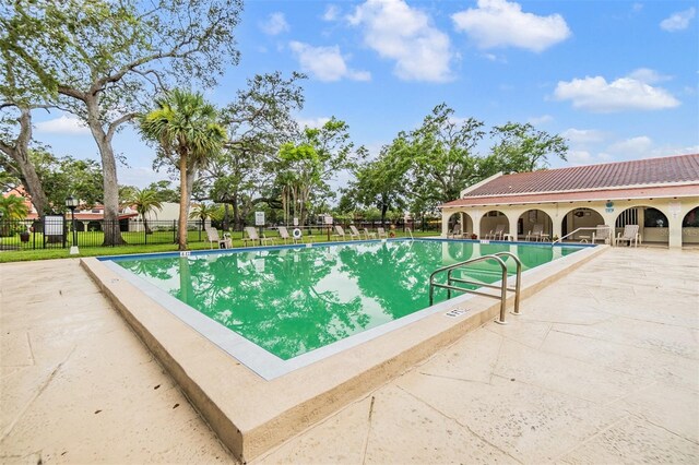 2699 Seville Blvd Unit 207, Clearwater, FL 33764 - community pool with a patio area