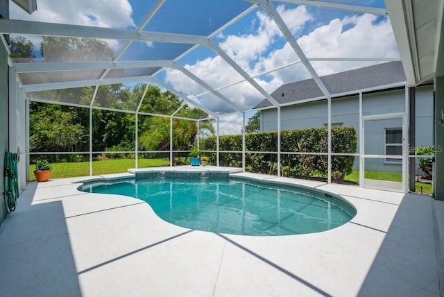 15309 Palomapark Ln, Lithia, FL 33547 - view of pool with a patio area and glass enclosure