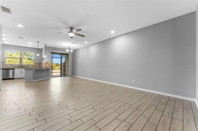 11526 Crowned Sparrow Ln, Tampa, FL 33626 - photo 10