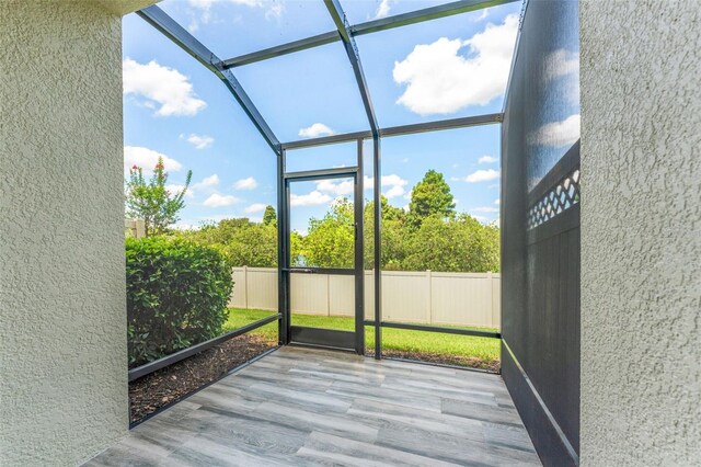 11526 Crowned Sparrow Ln, Tampa, FL 33626 - photo 31