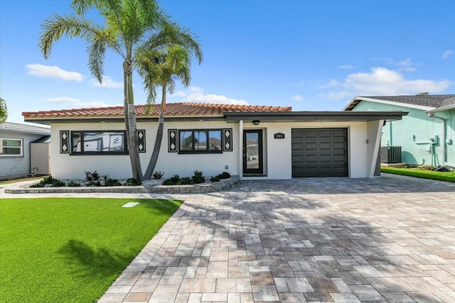 241 176th Terrace Dr E, Redington Shores, FL 33708 - photo 1
