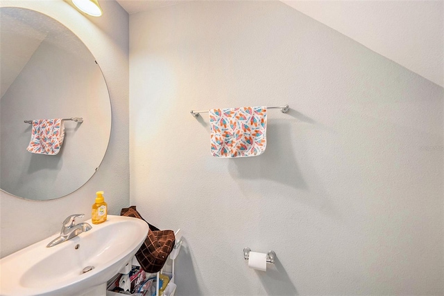 2844 Jacob Crossing Ln, Holiday, FL 34691 - bathroom with a sink