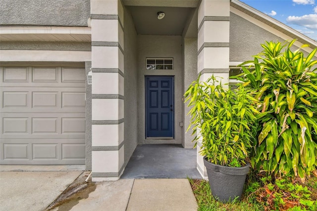 15709 Leatherleaf Ln, Land O Lakes, FL 34638 - doorway to property featuring stucco siding
