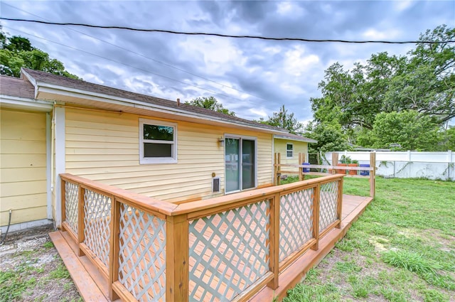 40019 Pretty Redbird Rd, Zephyrhills, FL 33540 - view of wooden deck