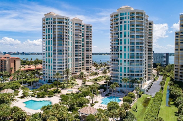 1170 Gulf Blvd Unit 1006, Clearwater Beach, FL 33767 - view of property featuring a view of city