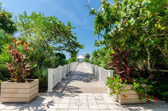 1170 Gulf Blvd Unit 1006, Clearwater Beach, FL 33767 - surrounding community featuring a gazebo