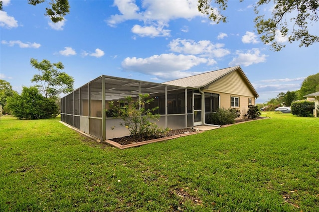 12101 Meadowbrook Ln, Hudson, FL 34667 - rear view of house featuring a yard