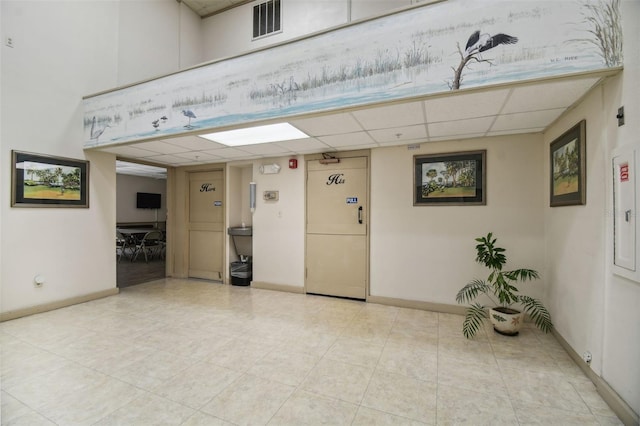 12101 Meadowbrook Ln, Hudson, FL 34667 - lobby with a paneled ceiling