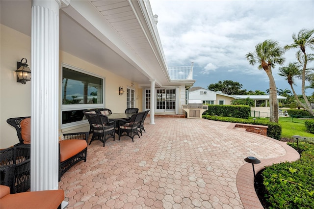 224 Harbor View Ln, Largo, FL 33770 - view of patio / terrace featuring outdoor dining area