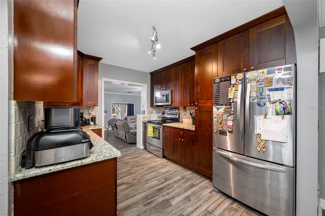 538 Bamboo Ln, Clearwater, FL 33764 - photo 9