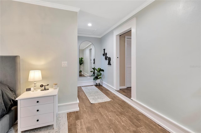 9615 Raiden Ln, Riverview, FL 33569 - corridor featuring ornamental molding, wood finished floors, baseboards, and recessed lighting