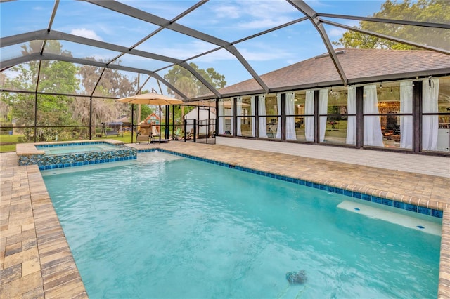 9615 Raiden Ln, Riverview, FL 33569 - view of swimming pool with a pool with connected hot tub, a patio, and a lanai
