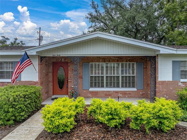 140 Morrow Cir, Brandon, FL 33510 - single story home featuring brick siding and covered porch