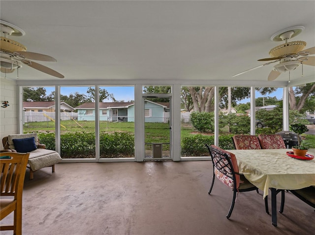 140 Morrow Cir, Brandon, FL 33510 - sunroom featuring ceiling fan