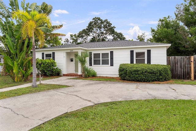 549 39th Ave NE, Saint Petersburg, FL 33703 - photo 1