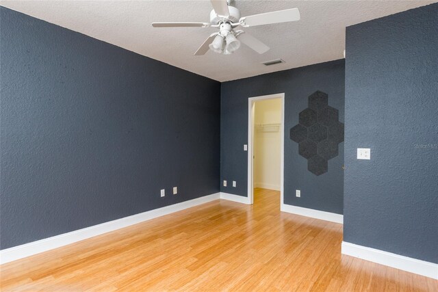 2876 Bayshore Trails Dr, Tampa, FL 33611 - photo 25