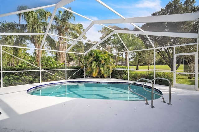 16106 Worlington Pl, Odessa, FL 33556 - swimming pool with a patio and a lanai