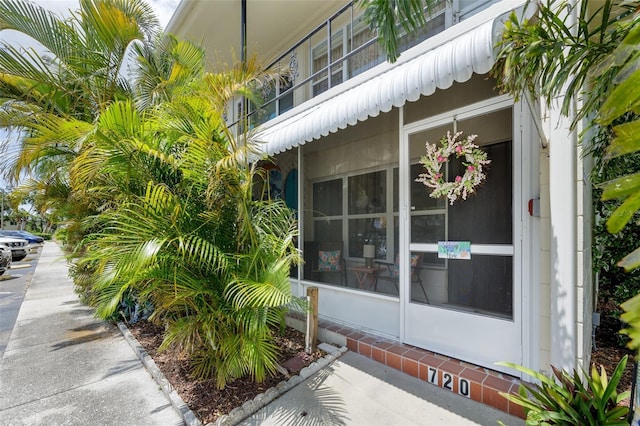 4154 56th St N Unit 720, Kenneth City, FL 33709 - view of side of property