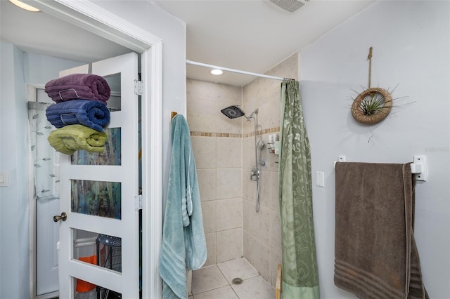 824 31st Ave N, Saint Petersburg, FL 33704 - bathroom featuring tiled shower