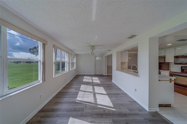 10005 41st St N, Pinellas Park, FL 33782 - view of unfurnished sunroom