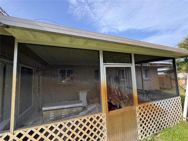 2160 NE 53rd St, Fort Lauderdale, FL 33308 - wooden terrace featuring a sunroom