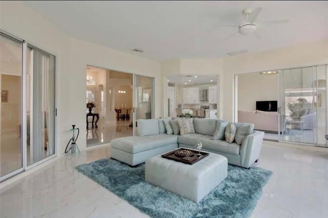 10310 Carroll Cove Pl, Tampa, FL 33612 - photo 24