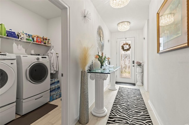 944 Old Windsor Way, Spring Hill, FL 34609 - laundry area featuring a chandelier, independent washer and dryer, and baseboards