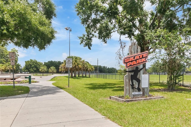 39721 Meadowood Loop, Zephyrhills, FL 33542 - view of surrounding community