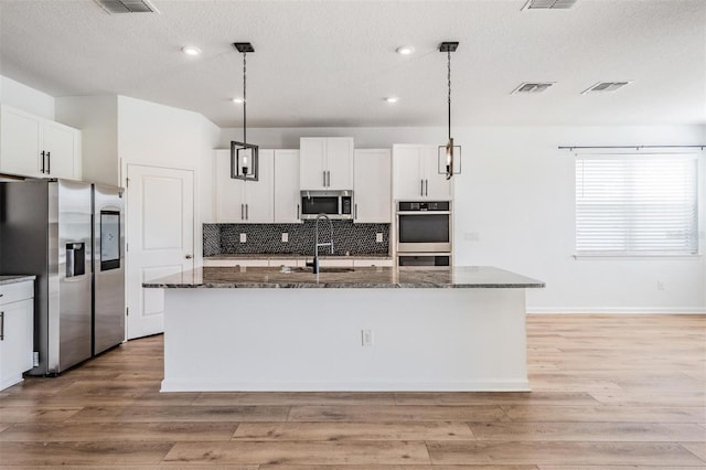 8576 Broadstone Dr, Wesley Chapel, FL 33544 - photo 17