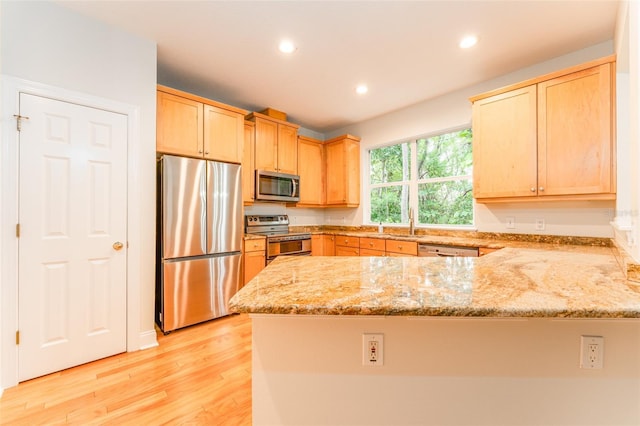 3415 Heards Ferry Dr, Tampa, FL 33618 - photo 17