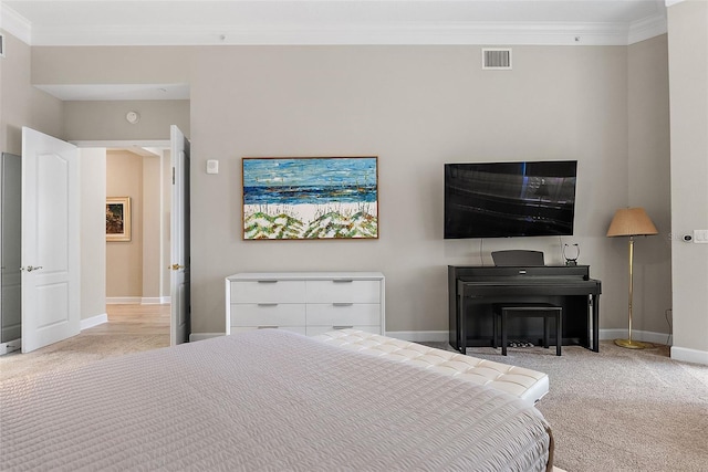100 Beach Dr NE Unit 301, Saint Petersburg, FL 33701 - carpeted bedroom featuring ornamental molding and baseboards