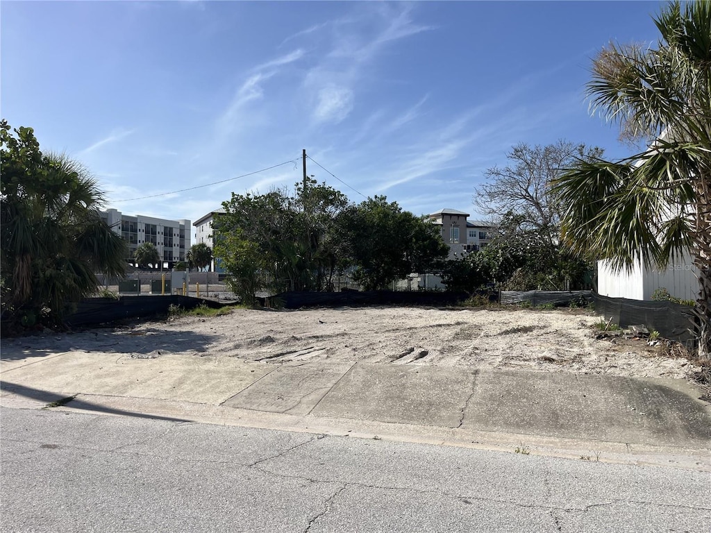 180 E Madeira Ave, Madeira Beach, FL 33708 - photo 1