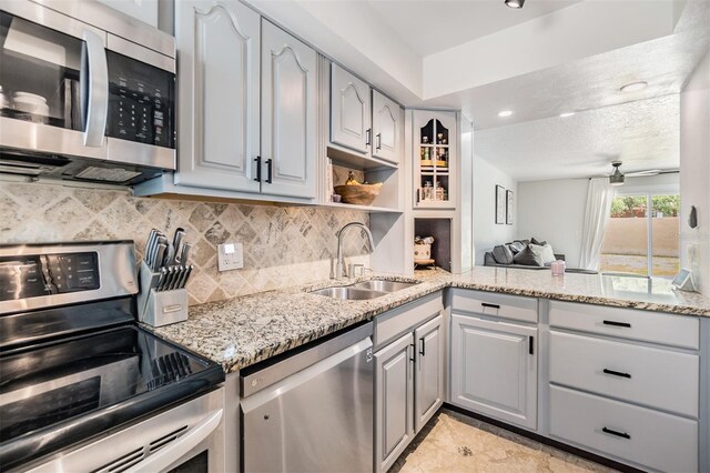 4513 S Oak Dr Unit Q21, Tampa, FL 33611 - photo 2