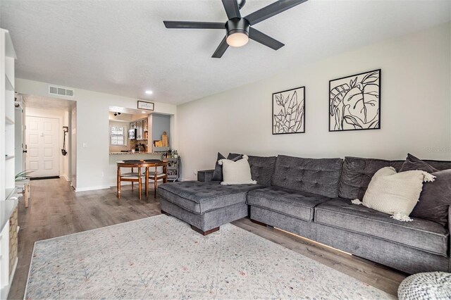 4513 S Oak Dr Unit Q21, Tampa, FL 33611 - photo 14