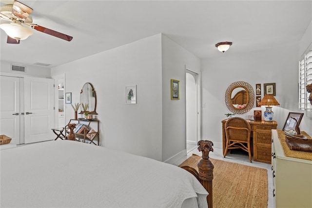 208 Live Oak Ln, Largo, FL 33770 - bedroom featuring a ceiling fan and a closet