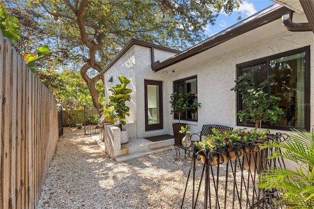 208 Live Oak Ln, Largo, FL 33770 - entrance to property with stucco siding