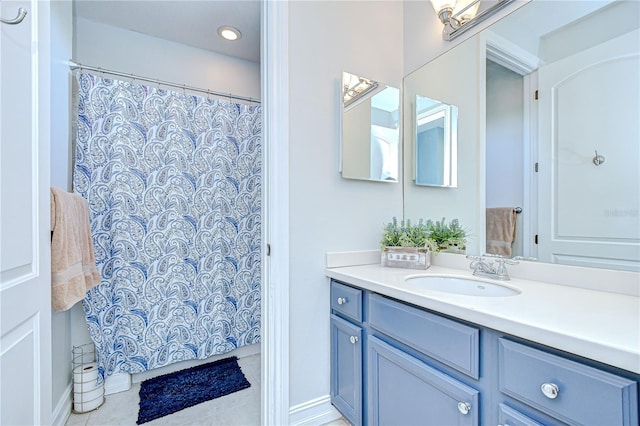 1411 Tessano Pl, Palm Harbor, FL 34683 - full bathroom featuring vanity and a shower with shower curtain