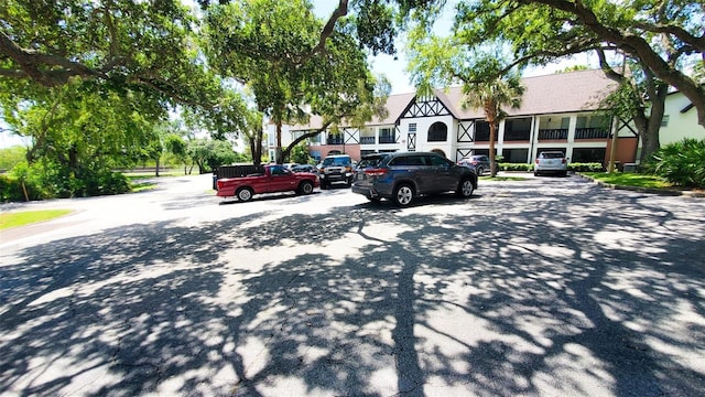 230 N Bayshore Blvd Unit 103, Clearwater, FL 33759 - view of vehicle parking