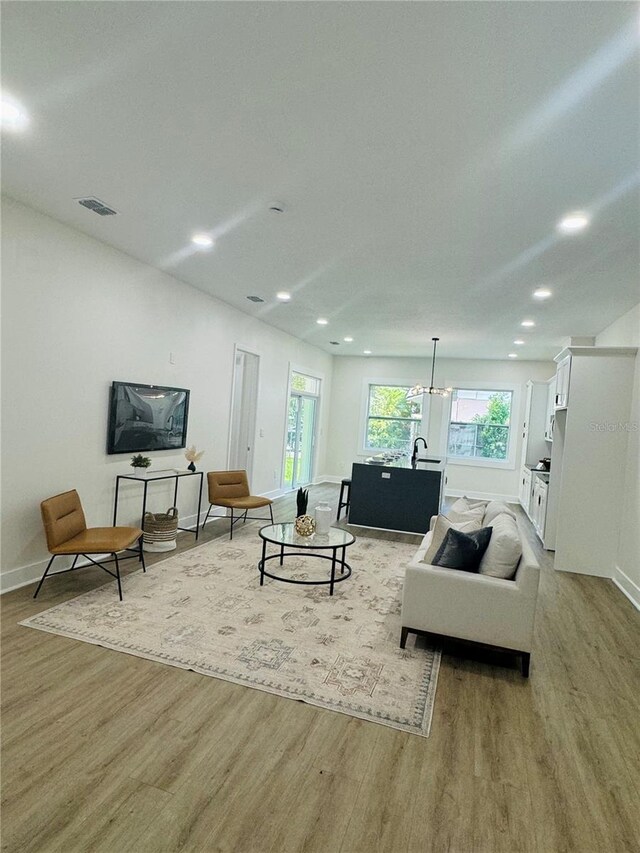723 W 113th Ave, Tampa, FL 33612 - photo 7