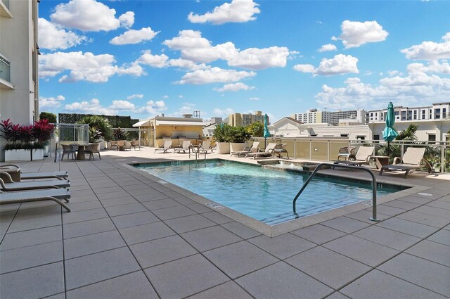 400 4th Ave S Unit 301, Saint Petersburg, FL 33701 - community pool with a patio area
